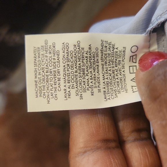 Cabi Sleeveless Blouse - Picture 6 of 6